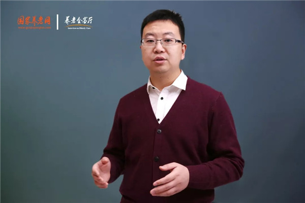 丁少磊：“医护康养”四位一体全面发展，打造居家养老护理服务新模式