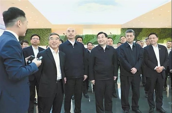 解放思想真抓实干 将改革开放进行到底 陕西省与深圳市举行合作交流座谈会