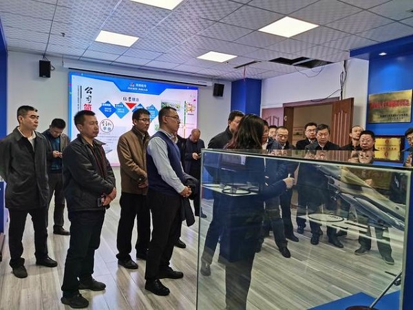 西安经开区接待北京市怀柔区代区长于庆丰一行调研硬科技企业发展情况