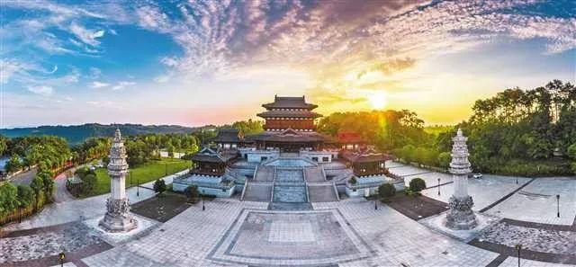文旅融合让千年石窟有景更有魂