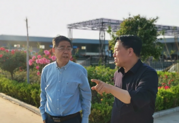西部数字经济研究院院长张鸿教授一行莅临丰泽月季博览园考察指导