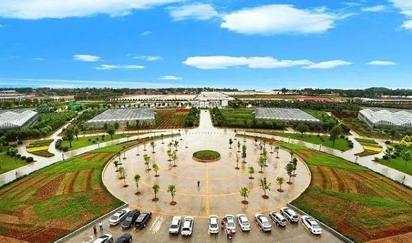 为了总书记的倡议——杨凌示范区上合农业基地建设一周年纪事