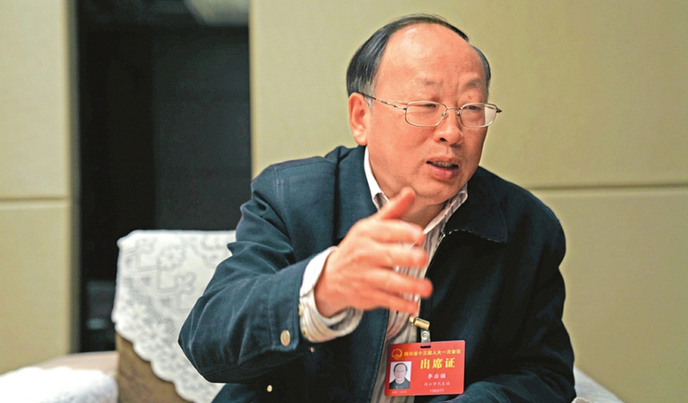 扶贫“小车间”如何成为致富大舞台