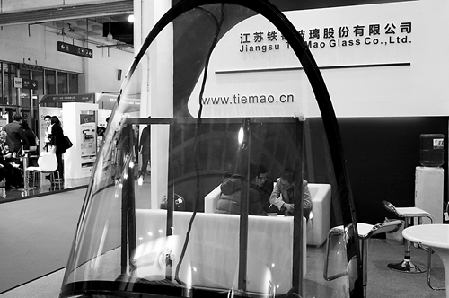江苏铁锚玻璃股份有限公司高铁挡风玻璃占据国内80%市场