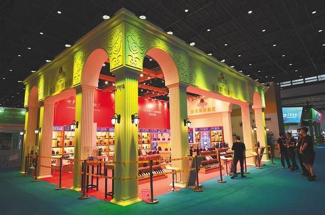 首届消博会打造国际消费精品全球展示和交易平台