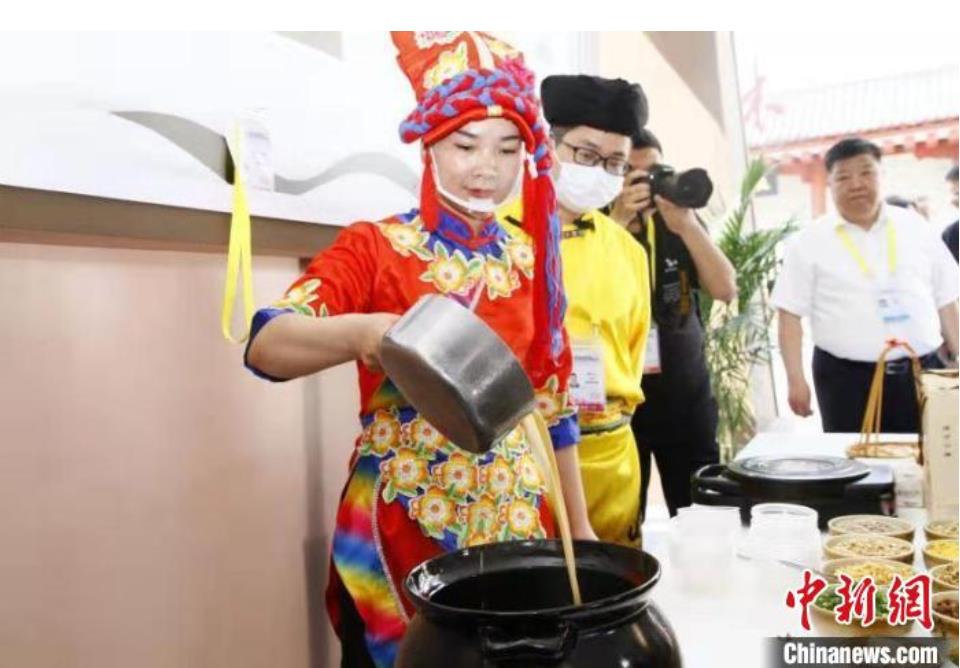 第五届丝博会陕菜国际美食文化节开幕 助力陕菜“走出去”