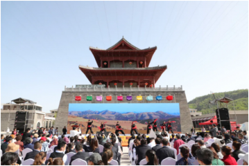 金延安杯“百年辉煌·回望延安——百名诗人回延安”暨“金延安首届文化艺术节”在圣地河谷·金延安盛大启幕！