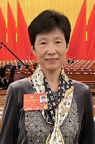 全国政协委员王茜：关于利用数字化技术助力低碳城市发展的提案