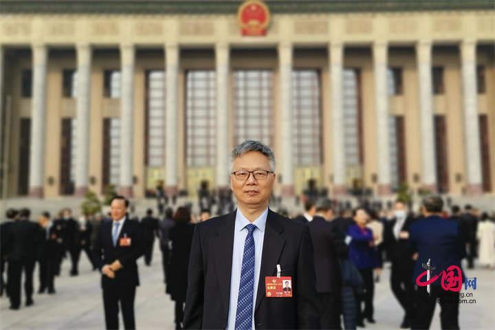 张广汉委员：建好用好国家文化公园 探索文化遗产保护的“中国方案”