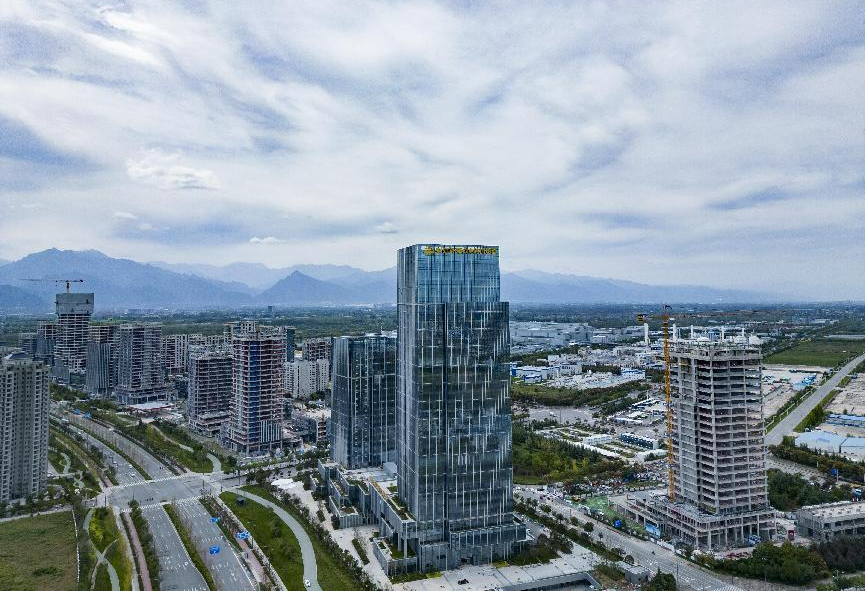 西安高新区丝路科学城焕新蝶变