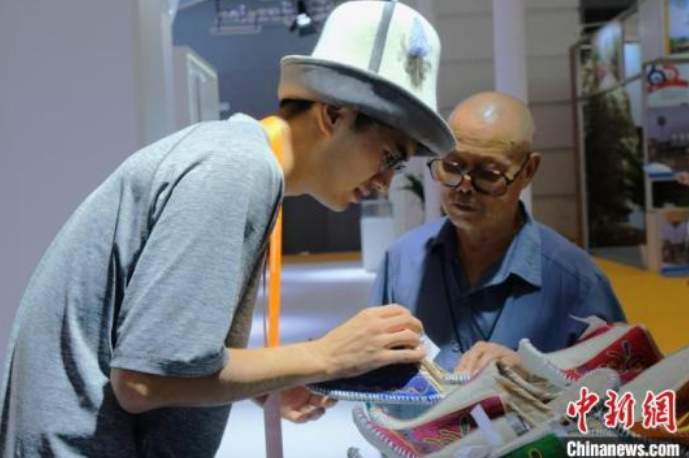 中亚客商西安“觅”发展机遇 谋旅游业合作共赢