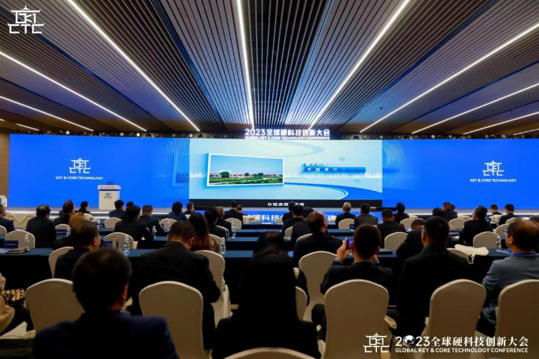 西安高新区三年科技创新成果丰硕：转化硬科技500余项，高新技术企业增长到5326家
