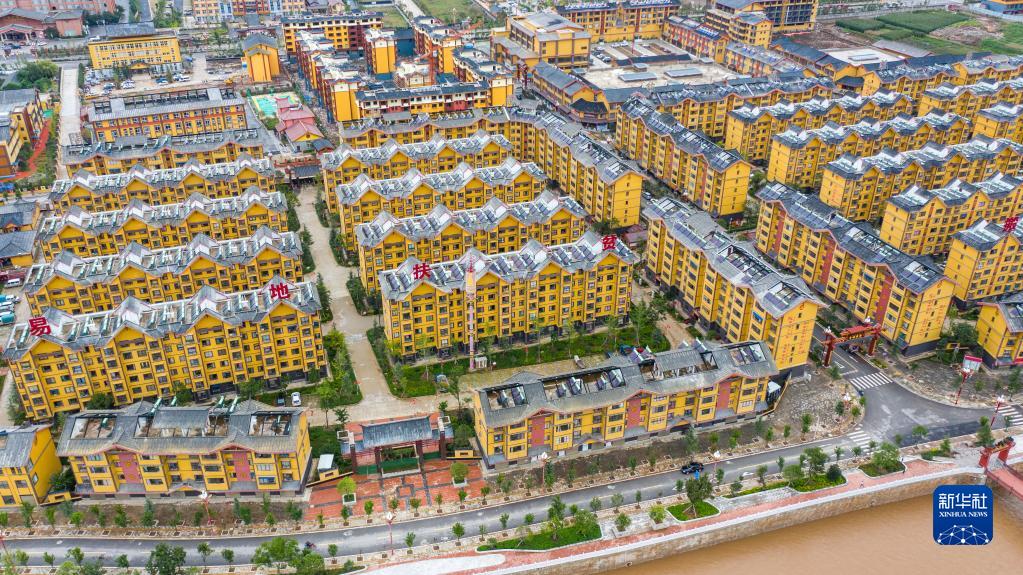 云南省丽江市宁蒗彝族自治县易地扶贫搬迁安置区幸福家园一景