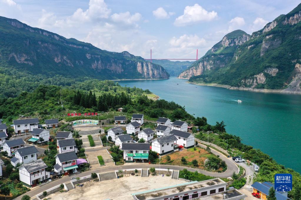 贵州省黔西市新仁苗族乡化屋村麻窝寨易地扶贫搬迁集中安置点