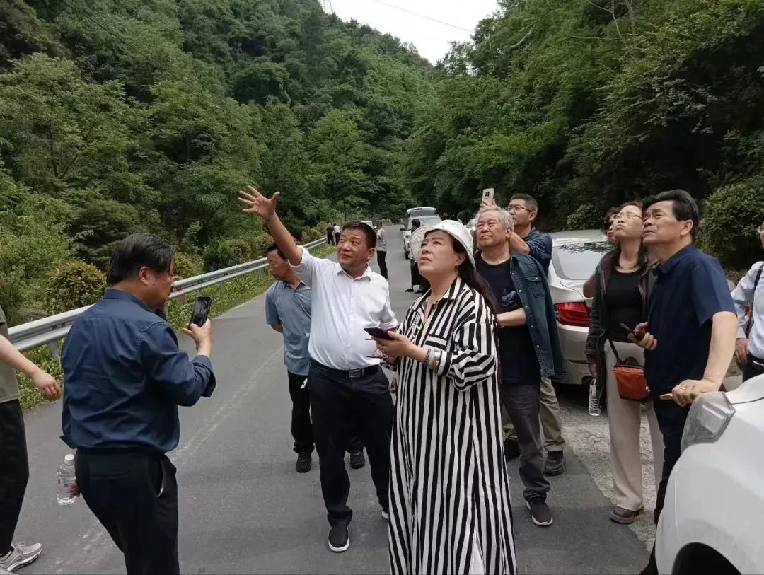 嘉陵江唐诗之旅文学研讨会在略阳成功举办