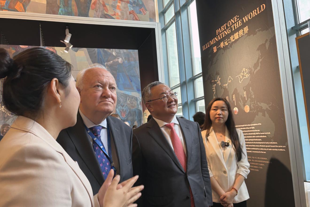 文明之光耀全球：共谱人类命运共同体华章