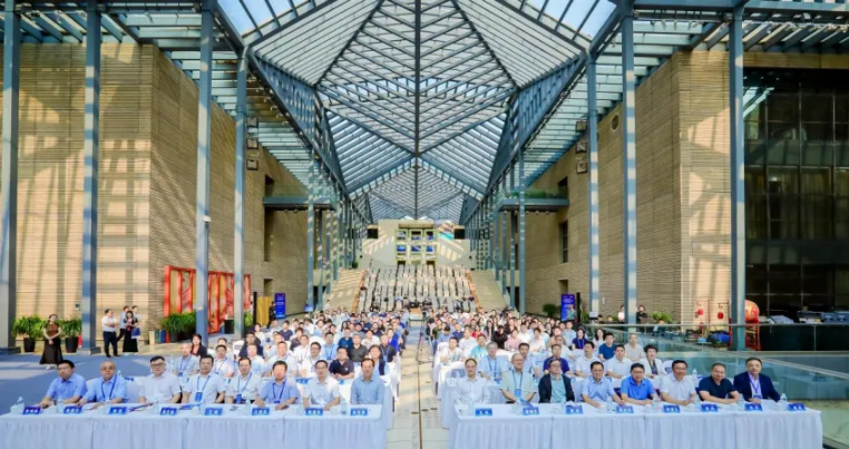 “低空经济产业融合与密码创新应用发展分论坛” ——构建高效学术对话与业务探讨平台
