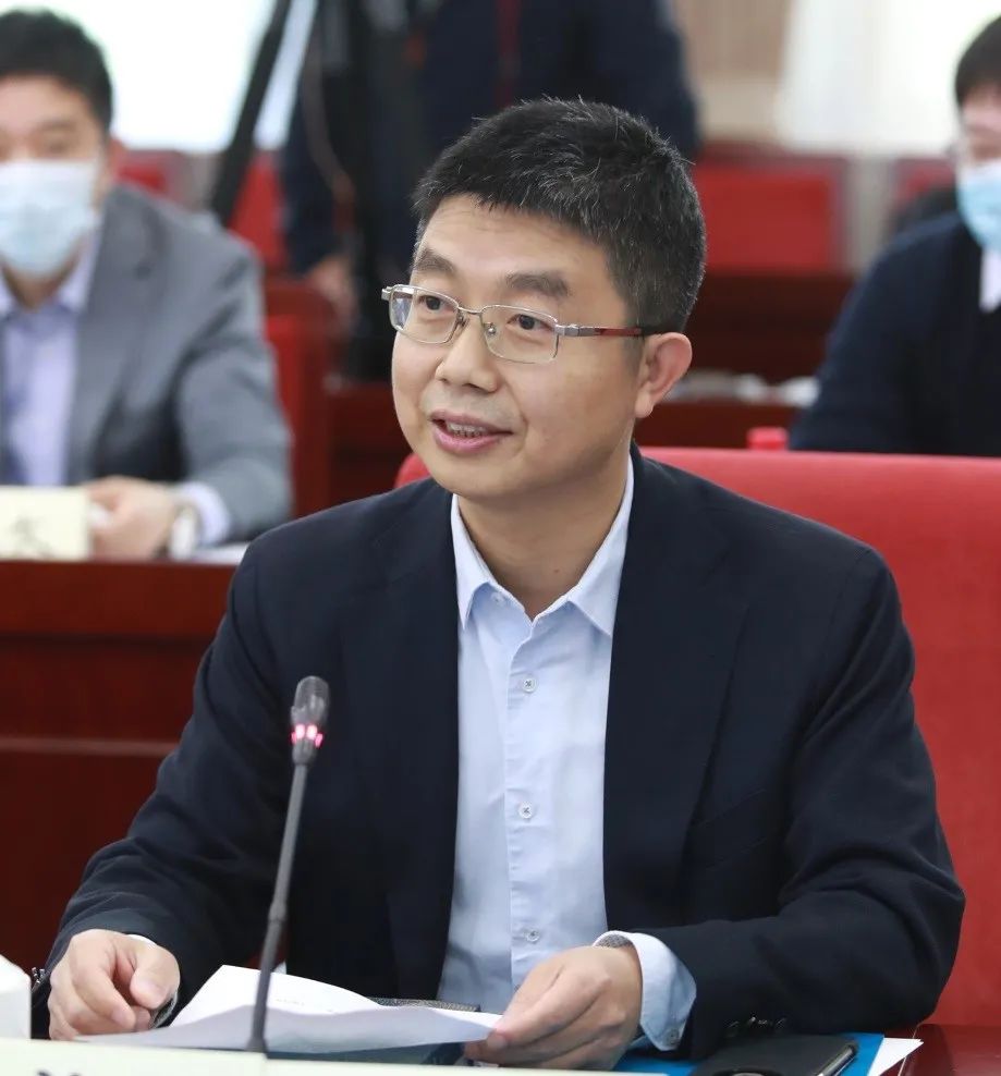 张晓晶：加强人工智能发展的金融支持
