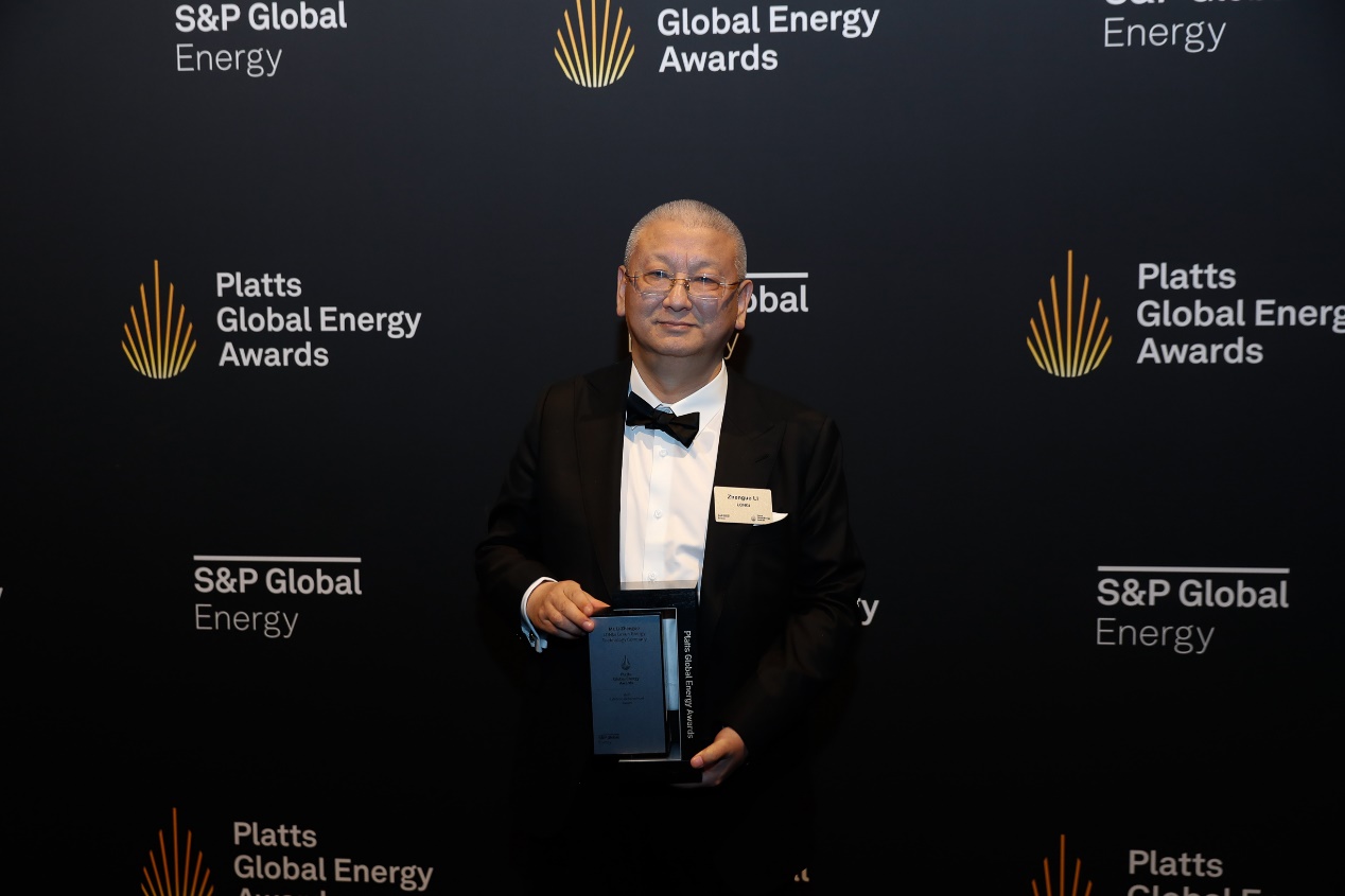 首位中国籍获奖者！陕西企业家荣获普氏全球能源“终身成就奖”