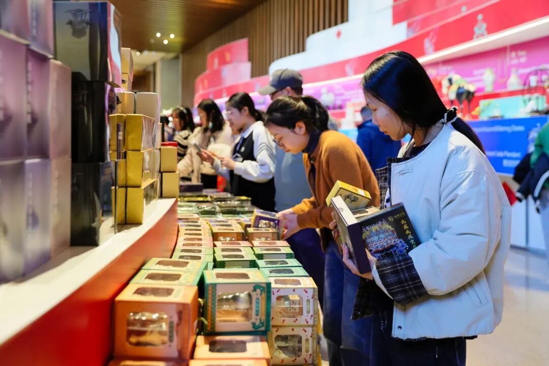 在国博过大年 有欢喜有收获